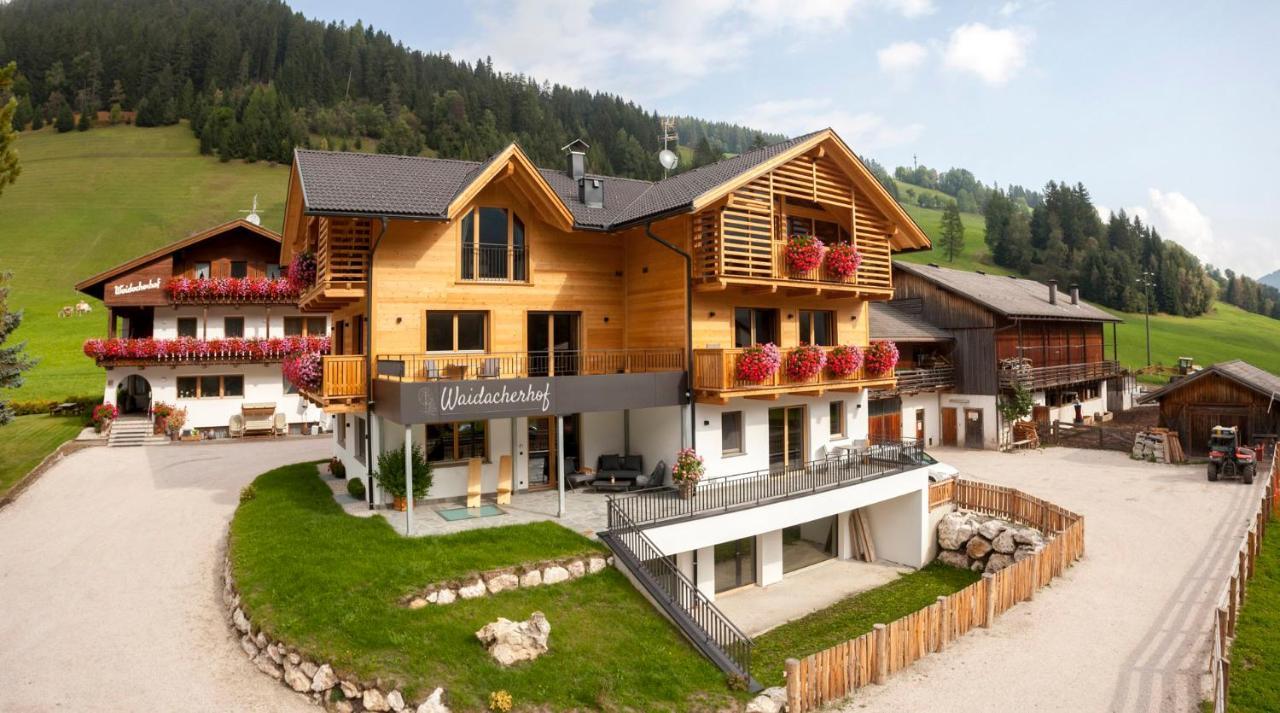 Waidacherhof Apartments Braies  Eksteriør bilde